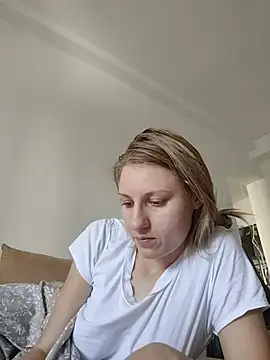 SandyCassie online show from July 25, 8:43 am