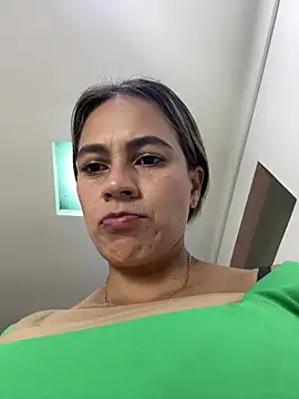 valentina herrrera online show from May 4, 4:55 pm