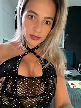 valentina herrrera online show from April 27, 6:27 pm