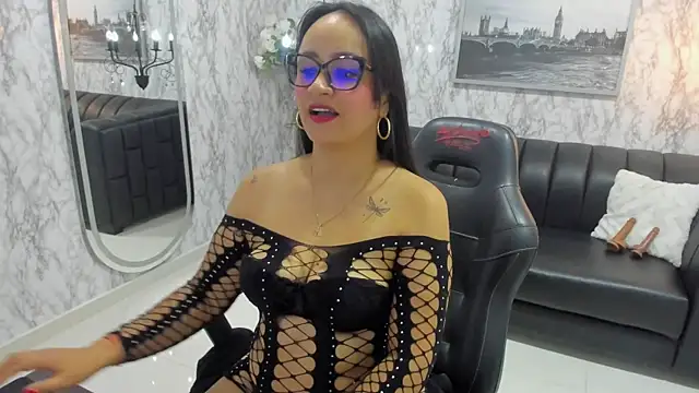 AlexandraMilff online show from November 20, 3:29 am