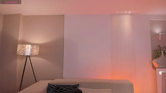 ChristineFord  online show from February 27, 1:00 pm