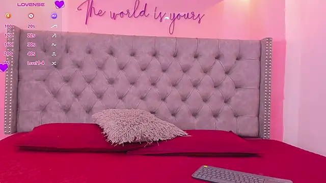 Sophiia 77 online show from March 4, 8:37 pm