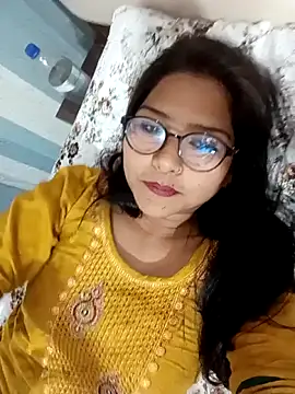 Vanshika1432 online show from October 25, 7:05 am