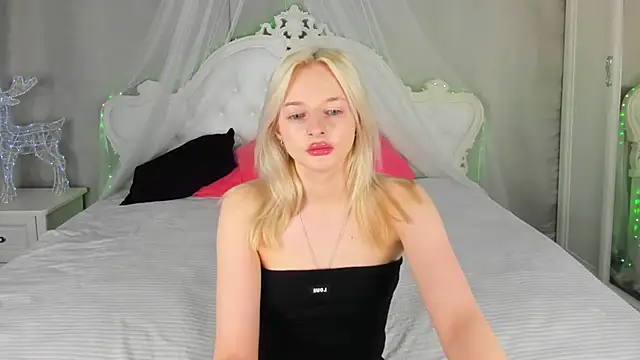 AlessaKiss online show from May 2, 1:42 am