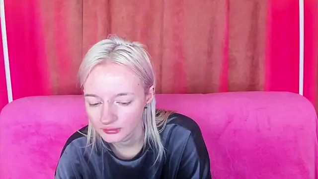 AlessaKiss online show from May 7, 1:32 am