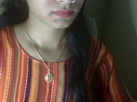 Shezi N online show from April 30, 5:40 pm