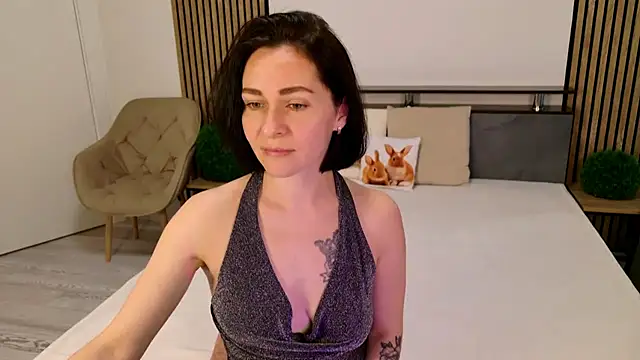 DitaNoir online show from June 14, 9:53 am