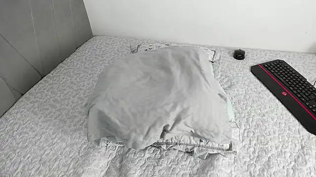 Madison Grey  online show from July 28, 4:39 pm