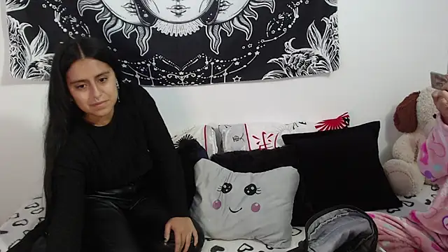 emily n abby online show from October 27, 12:22 pm