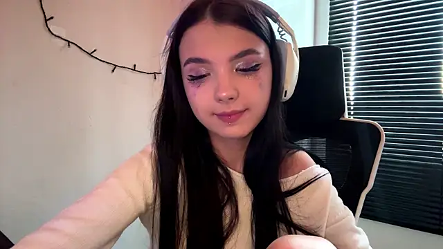 HanaMantanaDell online show from February 20, 7:10 am