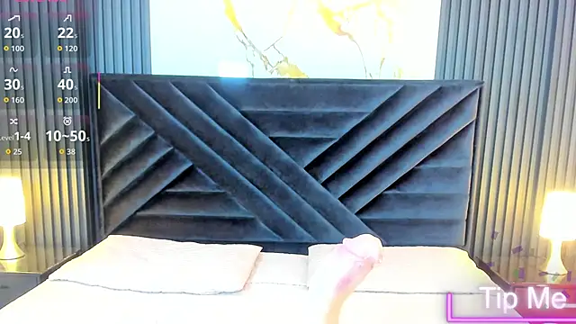 Halleyrosse online show from March 4, 9:32 pm