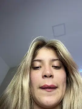  Alicee 1 online show from December 2, 1:51 am