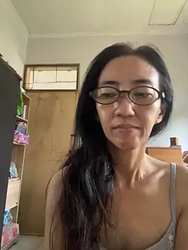 princessD077 online show from November 3, 2:04 am