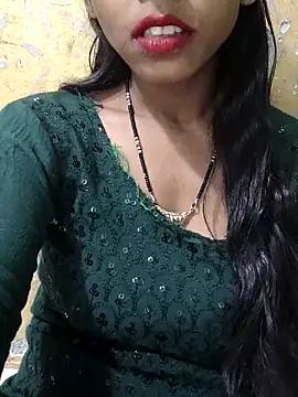 Itz Aisha   online show from March 3, 9:04 am