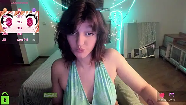 A Skyy online show from June 30, 7:24 pm