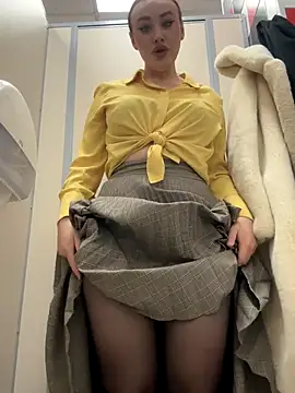 KiraSunshine online show from November 18, 4:02 am