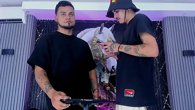 handsome boys22 online show from December 13, 8:04 pm