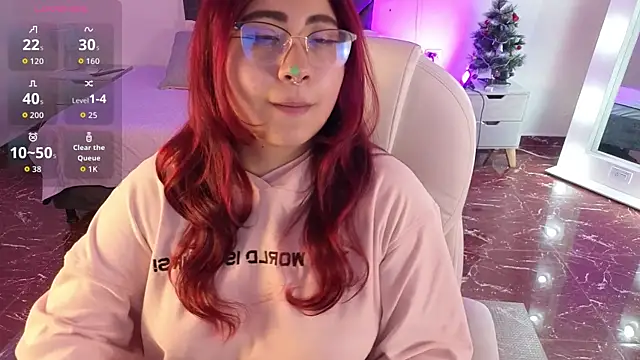 littlee red online show from December 22, 9:07 pm