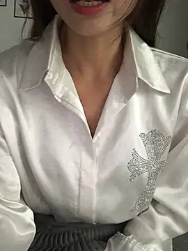 Kylie beem online show from July 13, 9:10 am