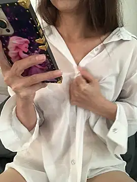 Kylie beem online show from July 29, 7:41 am