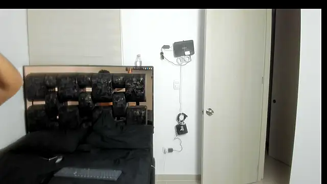 bicthxhard online show from October 30, 4:26 am