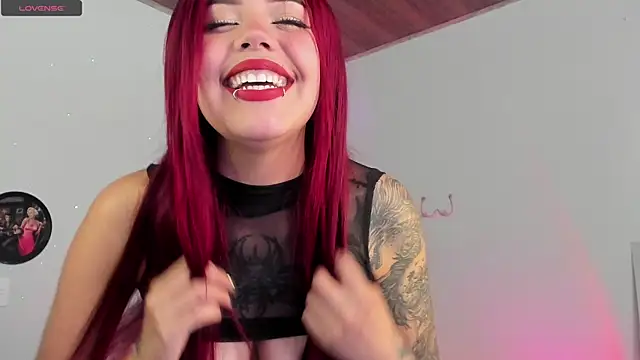 JoanDolly online show from October 20, 9:40 pm