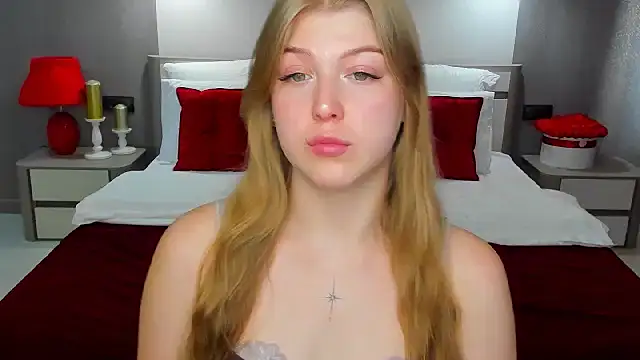 Stella Light online show from August 3, 4:38 am
