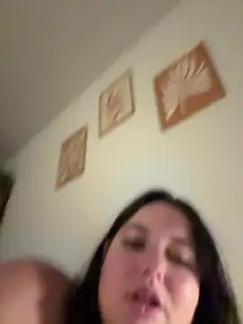 Marilou1367 online show from May 2, 1:14 pm