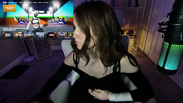 AngieFae  online show from May 2, 4:16 am