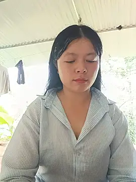 lisa-bae00 online show from July 14, 2:05 am