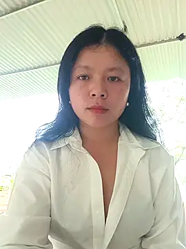 lisa-bae00 online show from April 28, 4:38 am