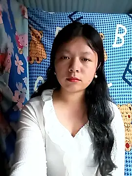 lisa-bae00 online show from April 26, 1:42 pm