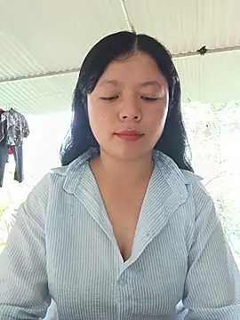 lisa-bae00 online show from June 27, 5:52 am