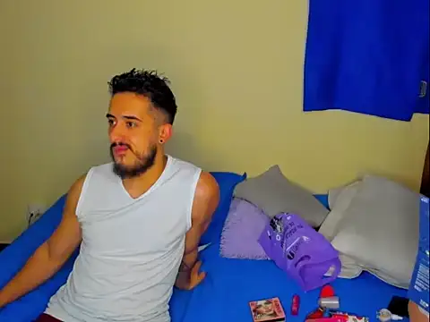 astredad2025 online show from March 11, 5:11 am