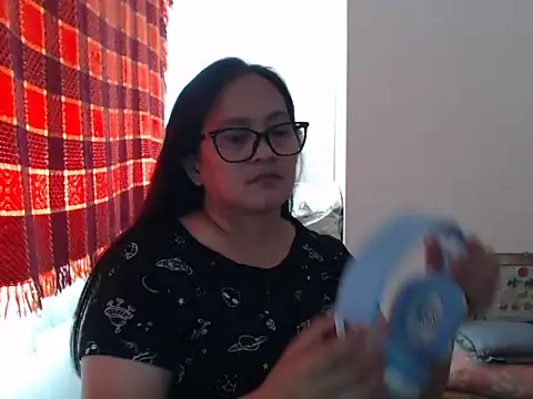 Kinkybela2025 online show from May 6, 12:47 am