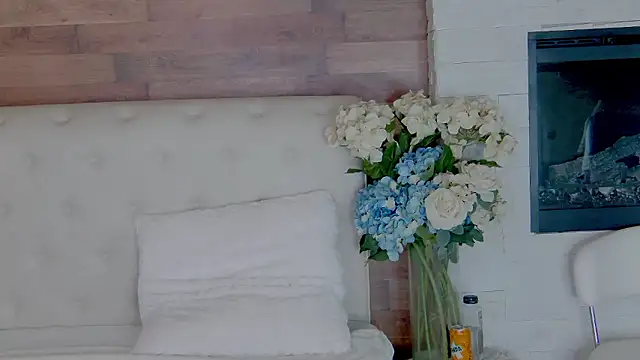 KendraNoir online show from January 12, 6:51 am