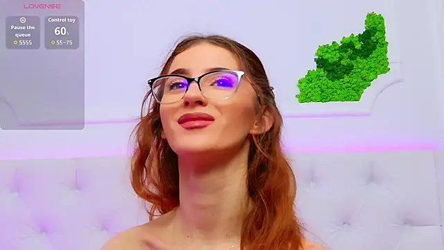 ElisaCharm online show from December 4, 3:53 am