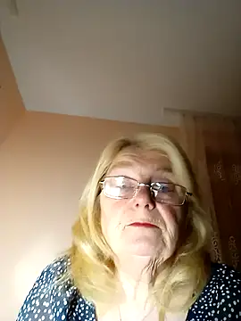 AmyLove353 online show from November 24, 10:01 pm