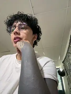 Abby Evanns1 online show from March 8, 3:05 pm