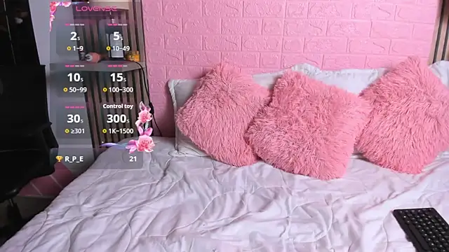 medussa sexi online show from December 22, 11:30 pm