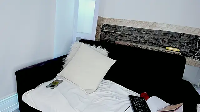 Cleopatriagad online show from February 27, 5:24 pm