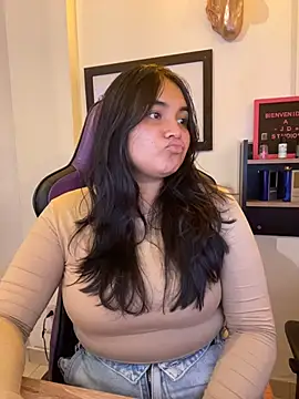 Karoline L online show from March 18, 9:09 pm