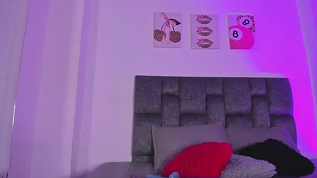 kittymonroe1 online show from June 16, 6:42 pm
