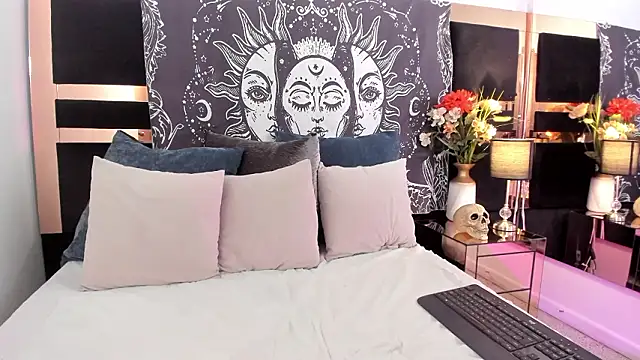 mirandaduboiss online show from January 15, 5:52 pm