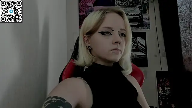 Holy Mistress S online show from July 18, 10:18 am