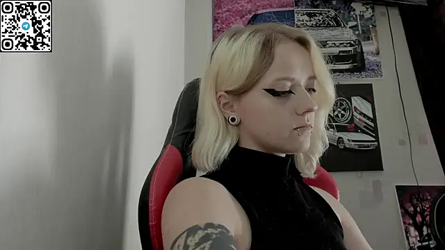 Holy Mistress S online show from July 14, 10:21 am