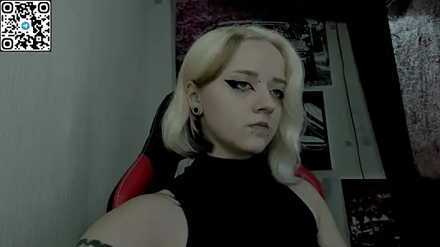 Holy Mistress S online show from July 26, 9:28 am