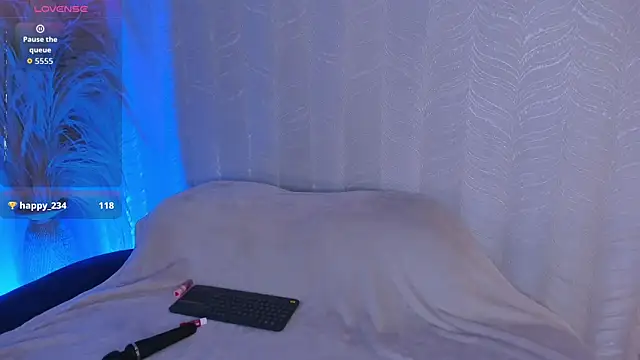 sydney miller  online show from July 12, 12:22 am