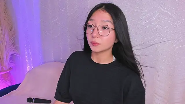 sydney miller  online show from July 26, 2:19 am