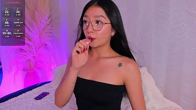 sydney miller  online show from July 15, 1:32 am